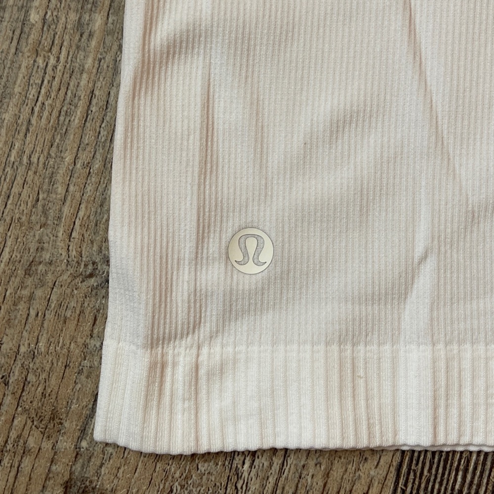 Lululemon tank top - Picture 3 of 4